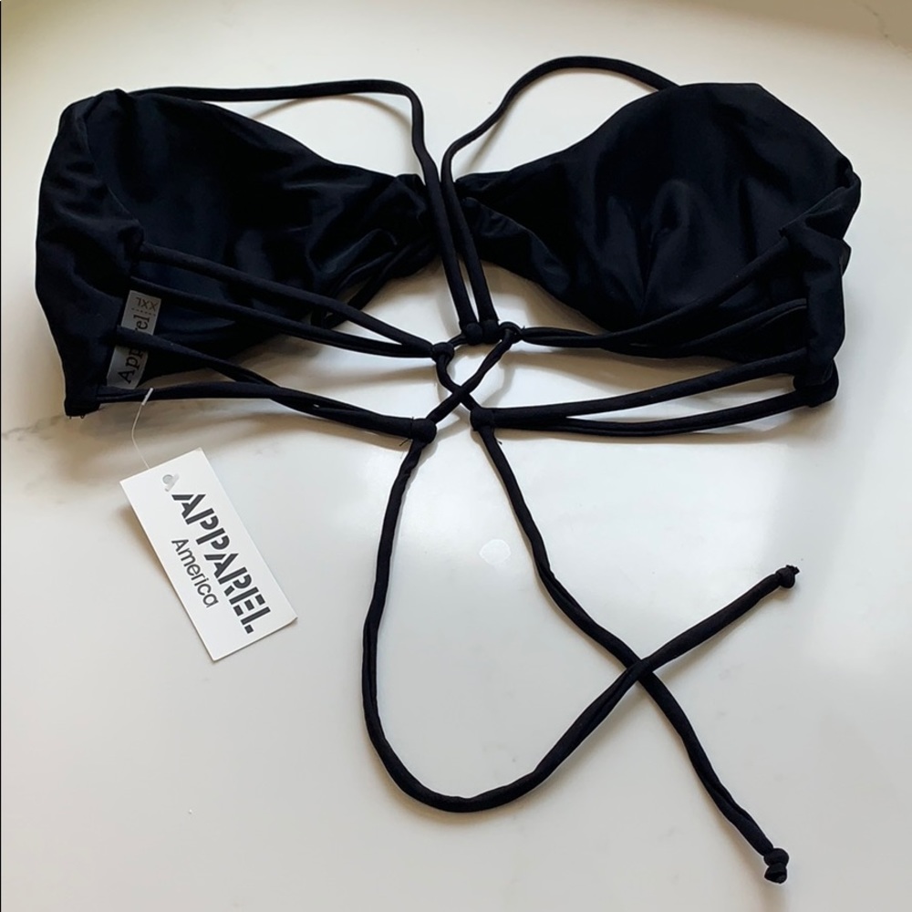 Black bikini with adjustable straps - Picture 5 of 5